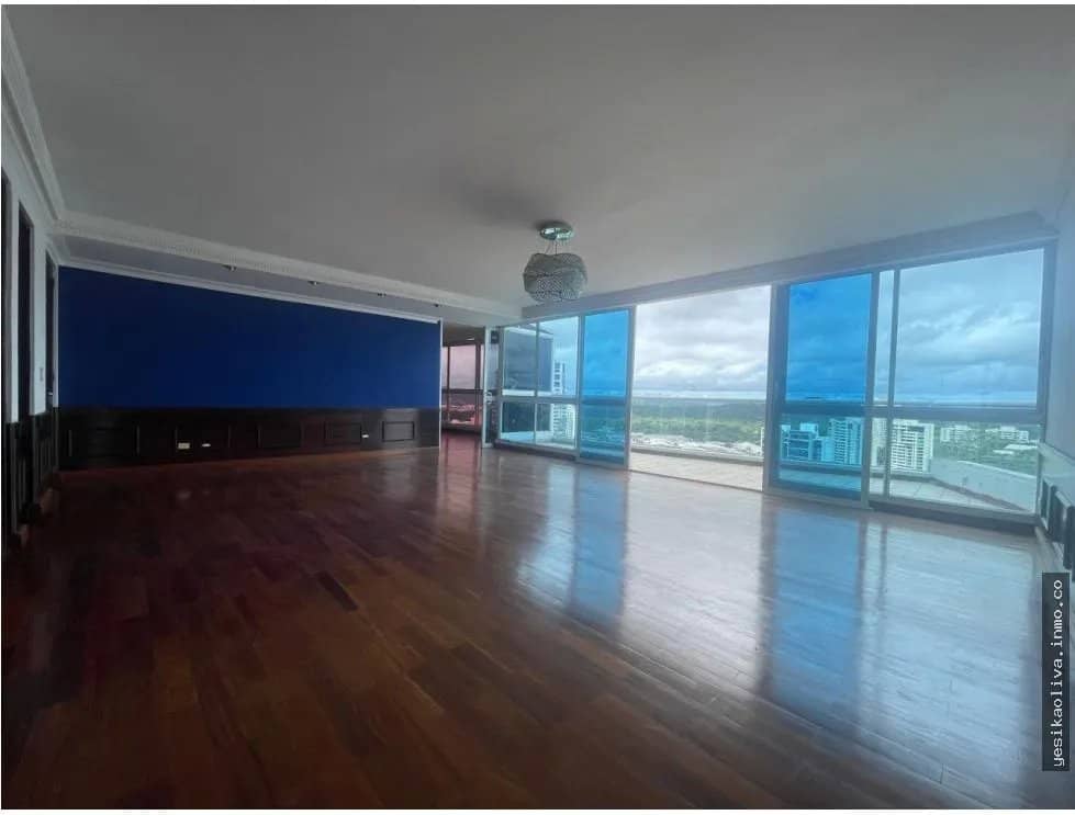 Venta de penthouse en El Cangrejo - foto 1