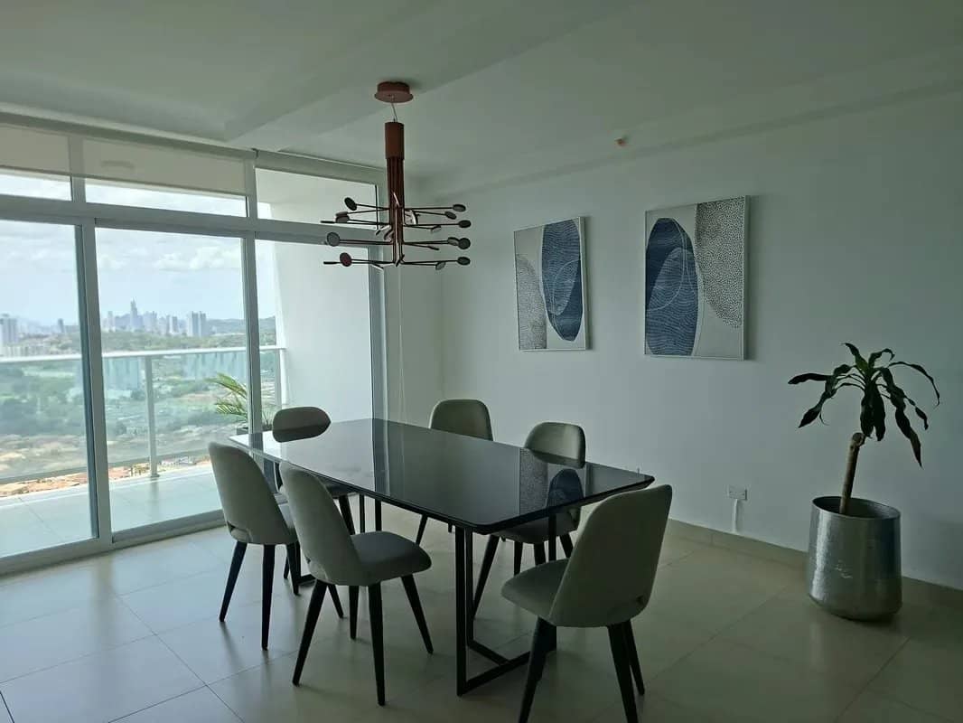 Lujoso Apartamento en PH Country Heights | Altos de Panamá | 218 m² - photo 1