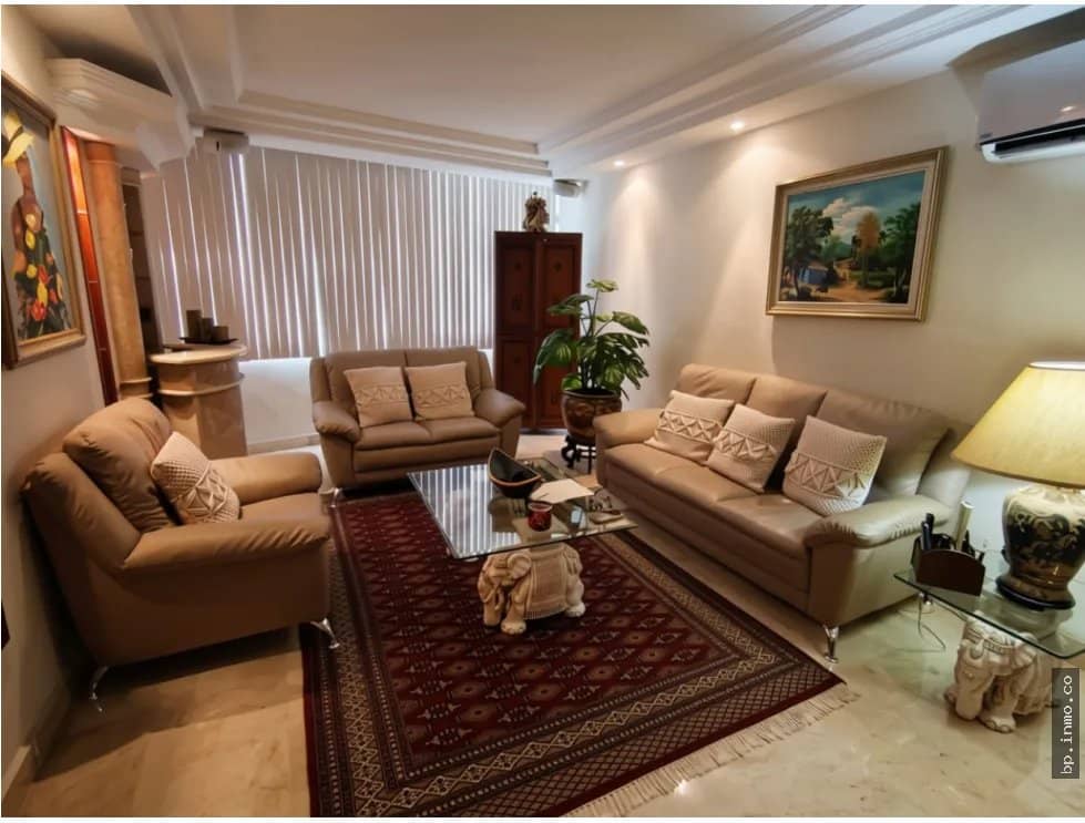 SE VENDE APARTAMENTO EN SAN FRANCISCO - PH PLAZA REAL - foto 1
