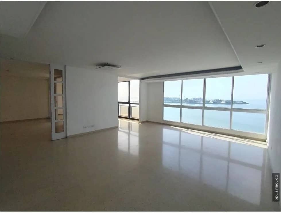 SE VENDE APTO CON VISTA AL MAR EN PAITILLA - PH WINSTON CHURCHILL - foto 1