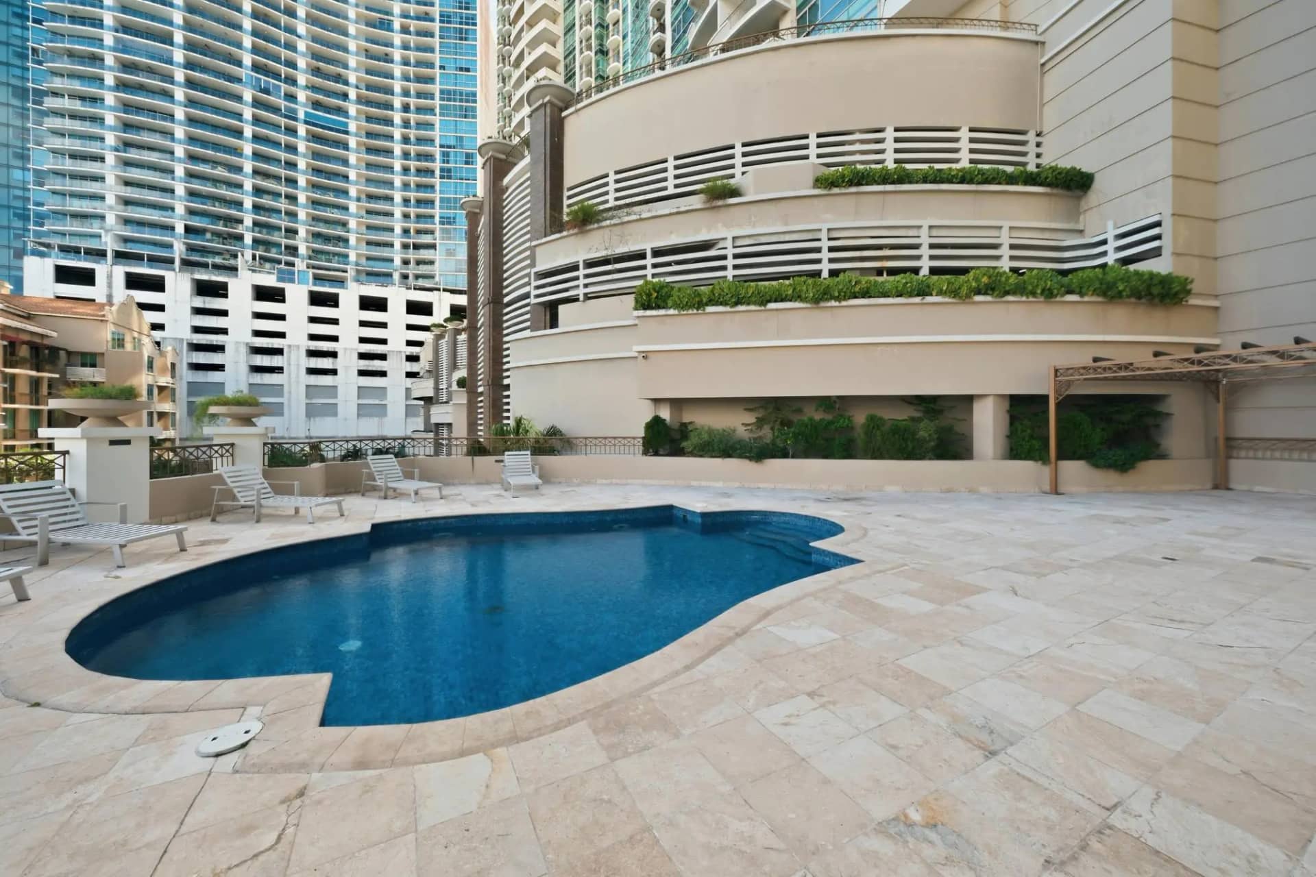 En venta - Vivienda frente al mar en Punta Pacifica - photo 1
