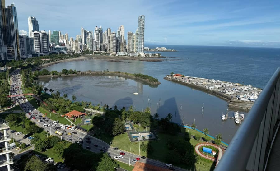 Se vende Apartamento con vista al mar y la ciudadVenta - foto 1
