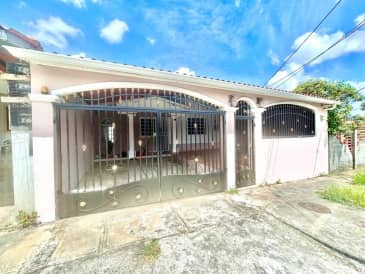 Se vende en Valle Dorado, La Chorrera - photo 1