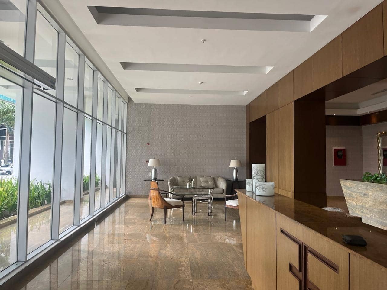 Banco vende Penthouse en Ph Titanium - foto 1