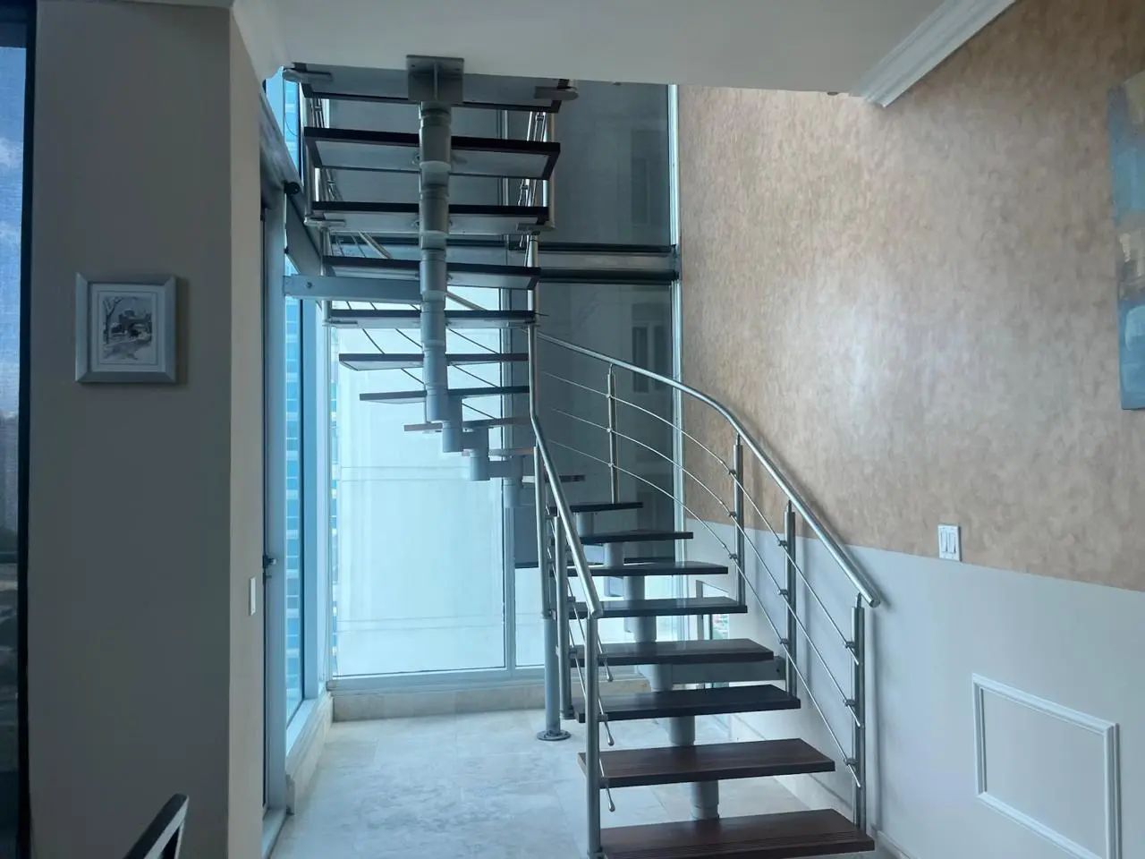 Banco Vende Apartamento en PH LOFT FOUR 41 Punta Pacifica - foto 1