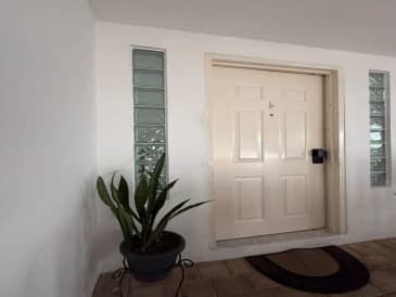 CASA EN ESQUINA LISTA PARA MUDARSE - foto 1