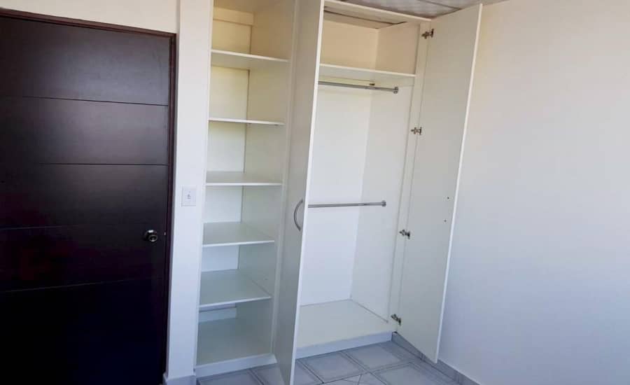 VENTA DE APARTAMENTO FRENTE A PLAZA CAROLINAVenta - foto 1