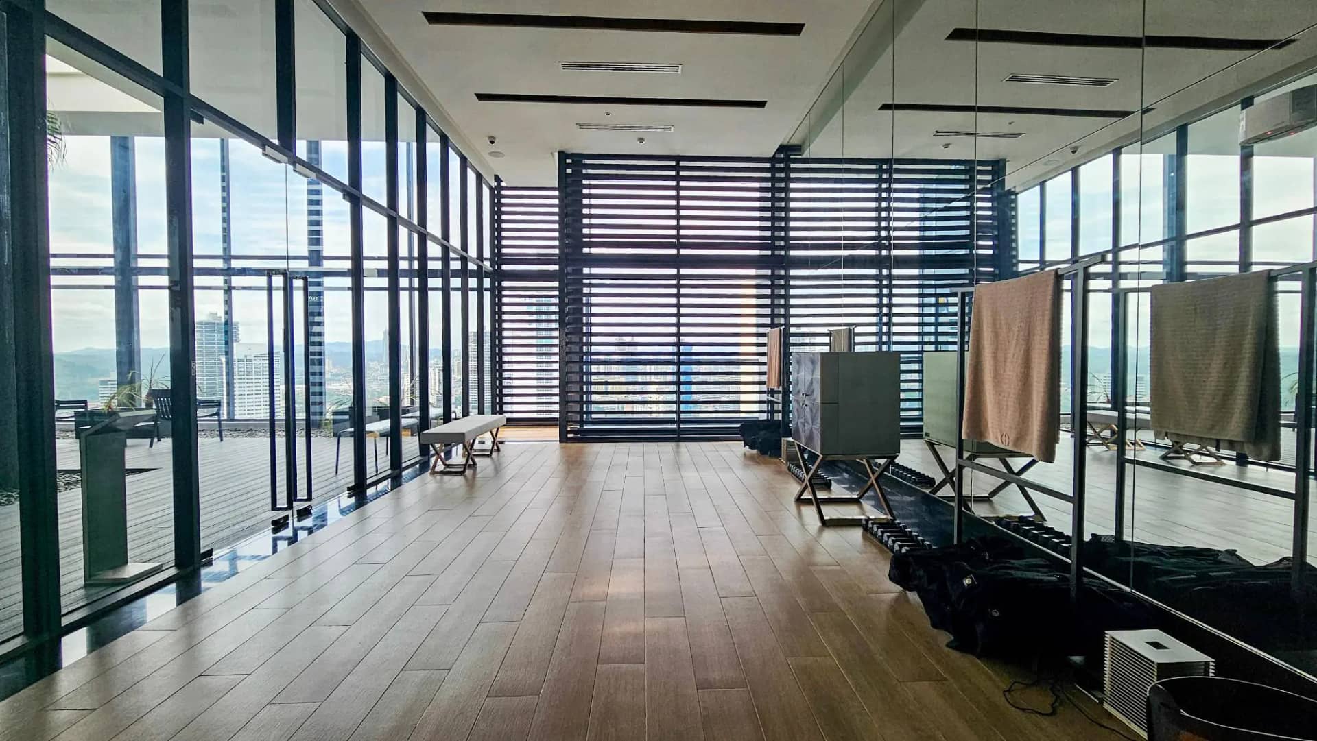 APT AMOBLADO EN NUOVO BY ARMANI - 104 M2 - foto 1