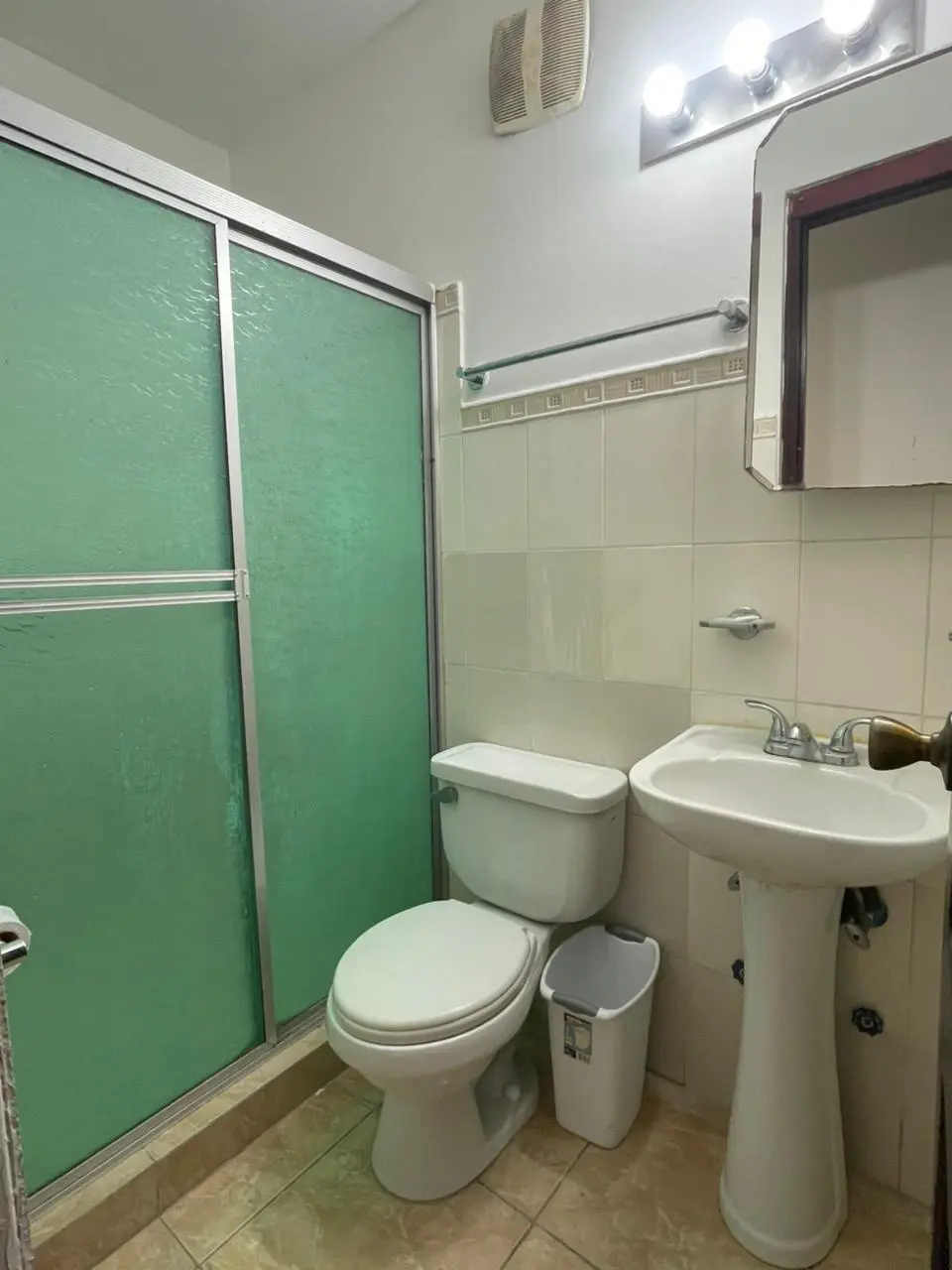 Venta de apartamento en PH Limassol, San Francisco - foto 1