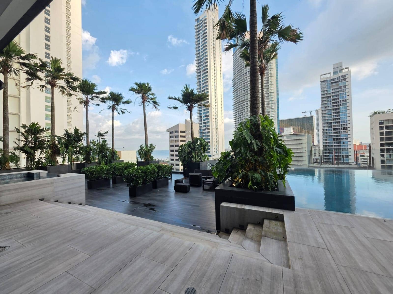 VENTA DE APARTAMENTO DE LUJO EN BELLA VISTA - foto 1