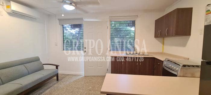 Se alquila estudio en las faldas del cerro ancón amoblado - foto 1