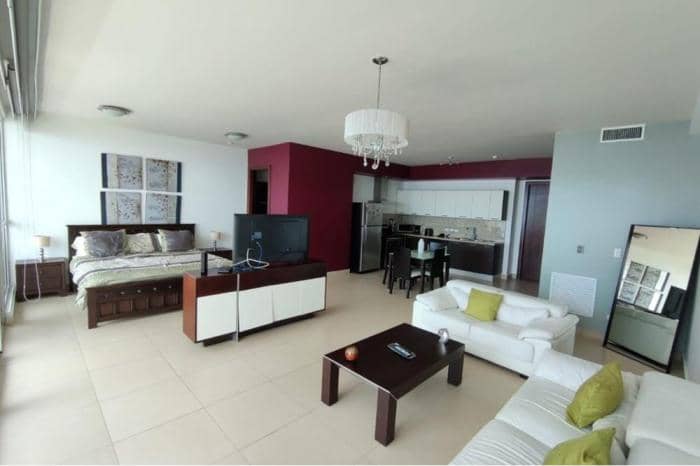 Se alquila apartamento amoblado en punta pacífica - foto 1