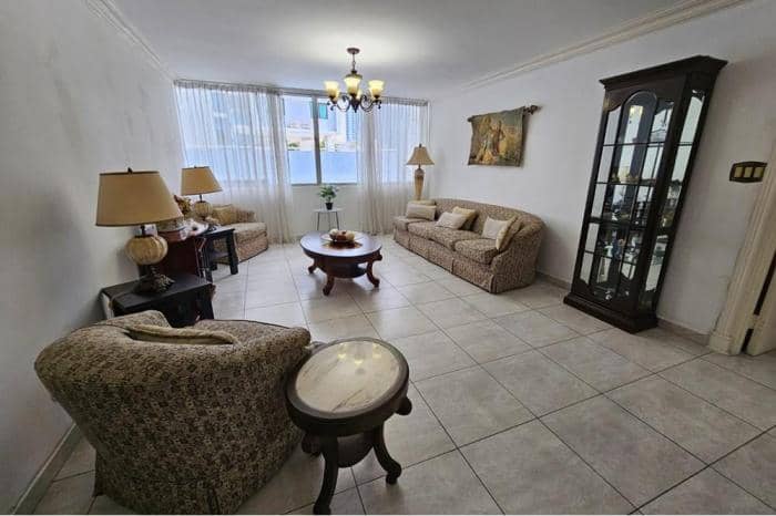 Alquiler de apartamento amoblado en ph mar plaza, marbella, panamá - foto 1
