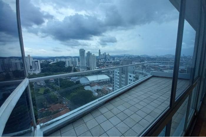 Venta de apartamento reposeído en ph the forum, el cangrejo - foto 1