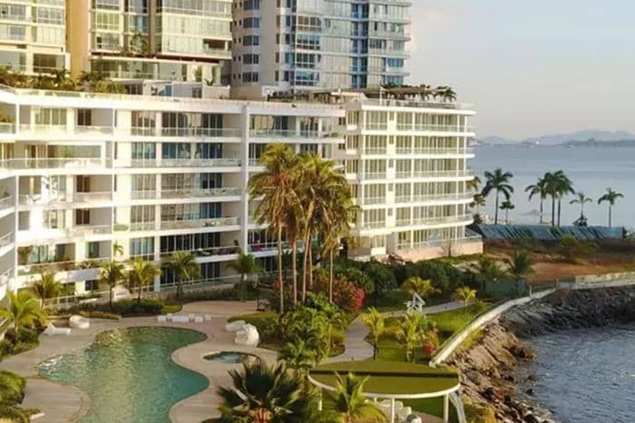 Alquiler de apartamento amoblado en ph miradores, punta pacifica - foto 1