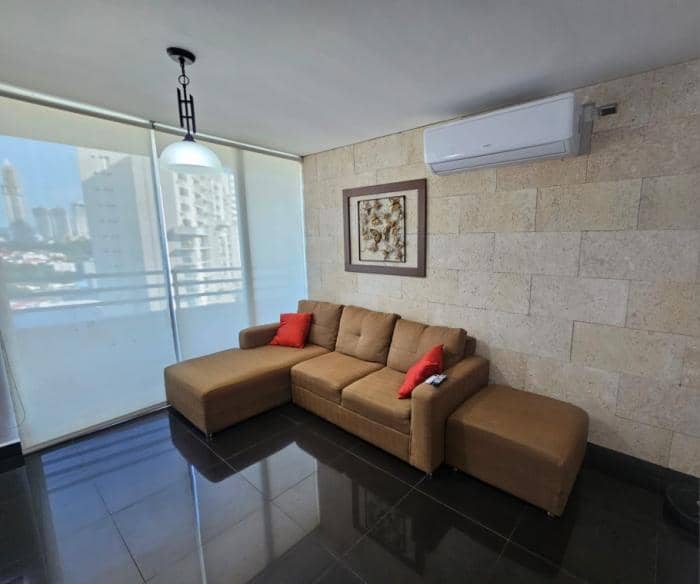 Venta de apartamento semi amoblado en ph majestic garden, betania - foto 1