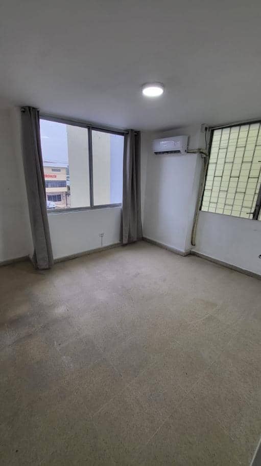 Vendo centrico apartamento en rio abajo - foto 1