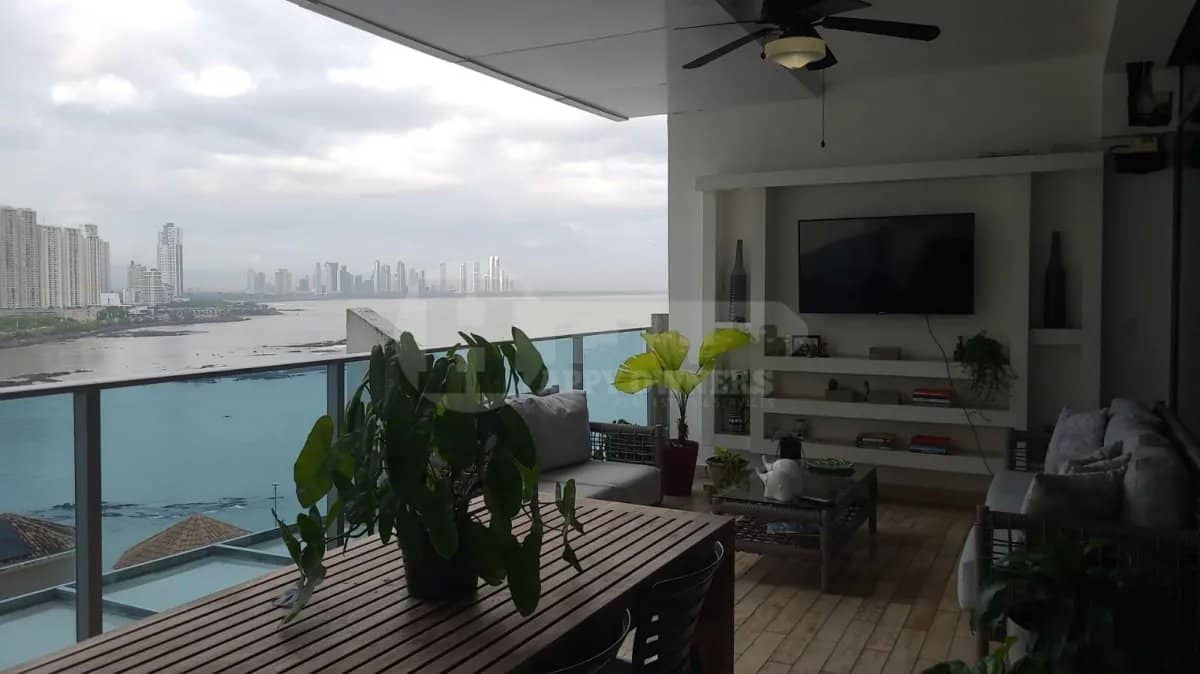Venta/Alquiler de apartamento en PH Grand Tower, Punta Pacífica - foto 1
