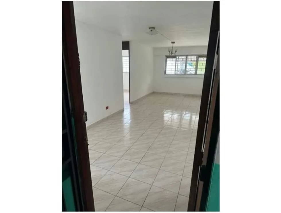 Alquiler de apartamento en Edificio La Prosperidad, La Locería - photo 1