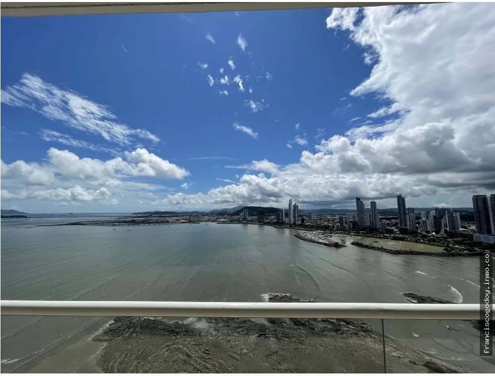Apartamento en venta en Paitilla - photo 1