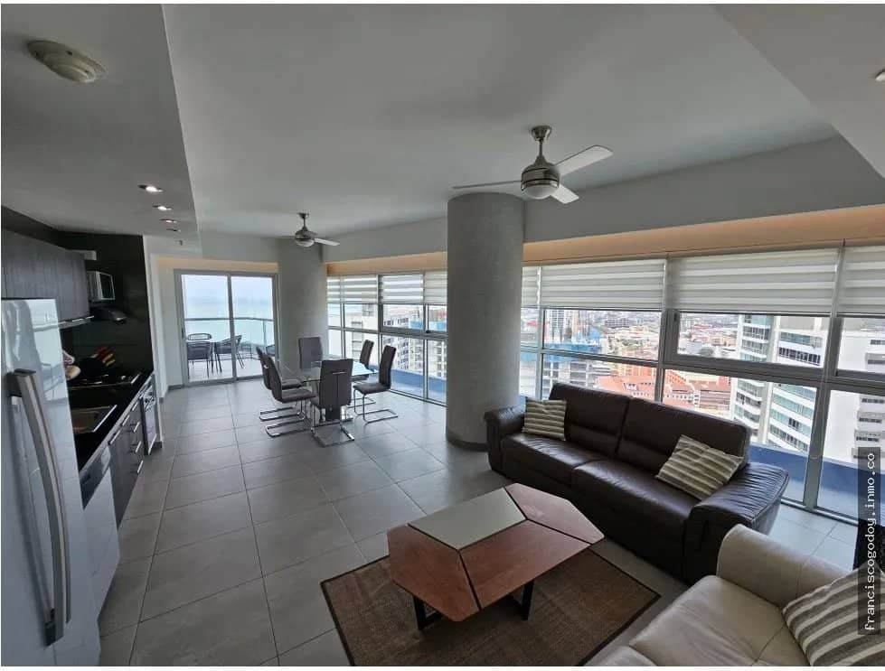 Apartamento en venta Yacht Club Tower: Avenida Balboa - foto 1