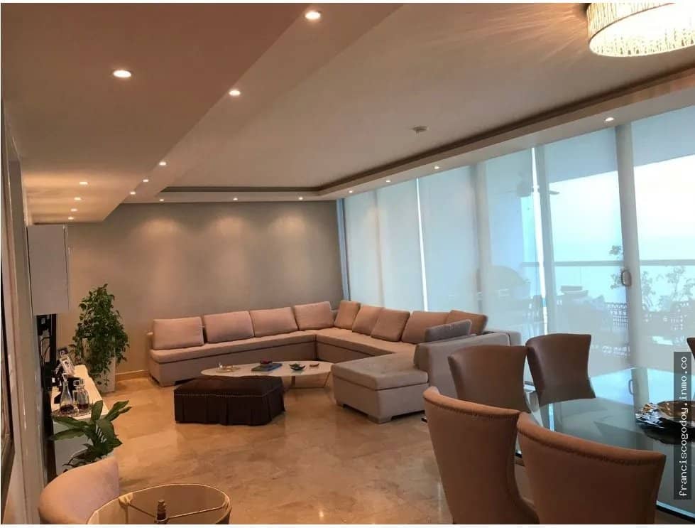 Venta en Costa del Este: Apartamento en Pearl at The Sea - foto 1