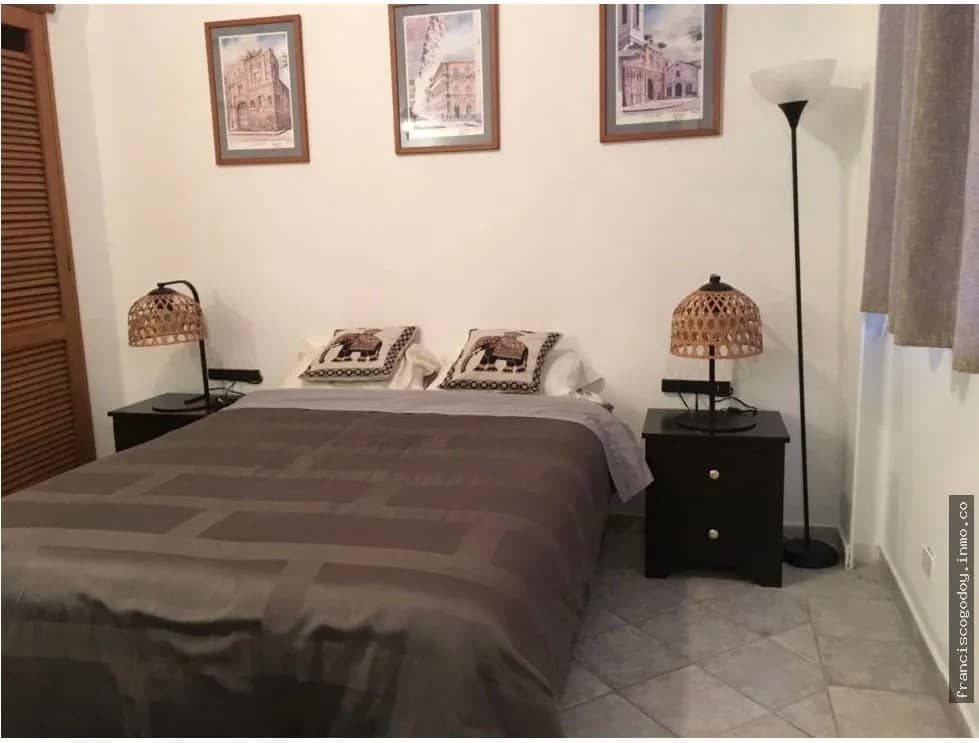 SE ALQUILA APARTAMENTO EN CASCO VIEJO FG - foto 1