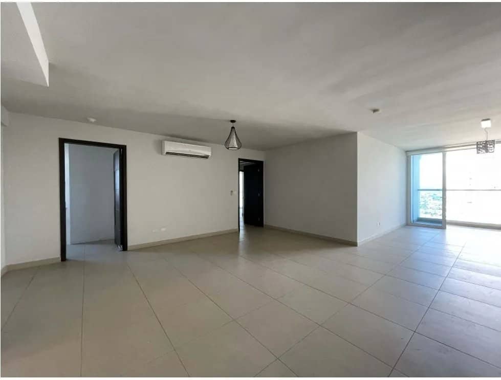 Venta de apartamento en PH Country Club, Costa del Este - foto 1