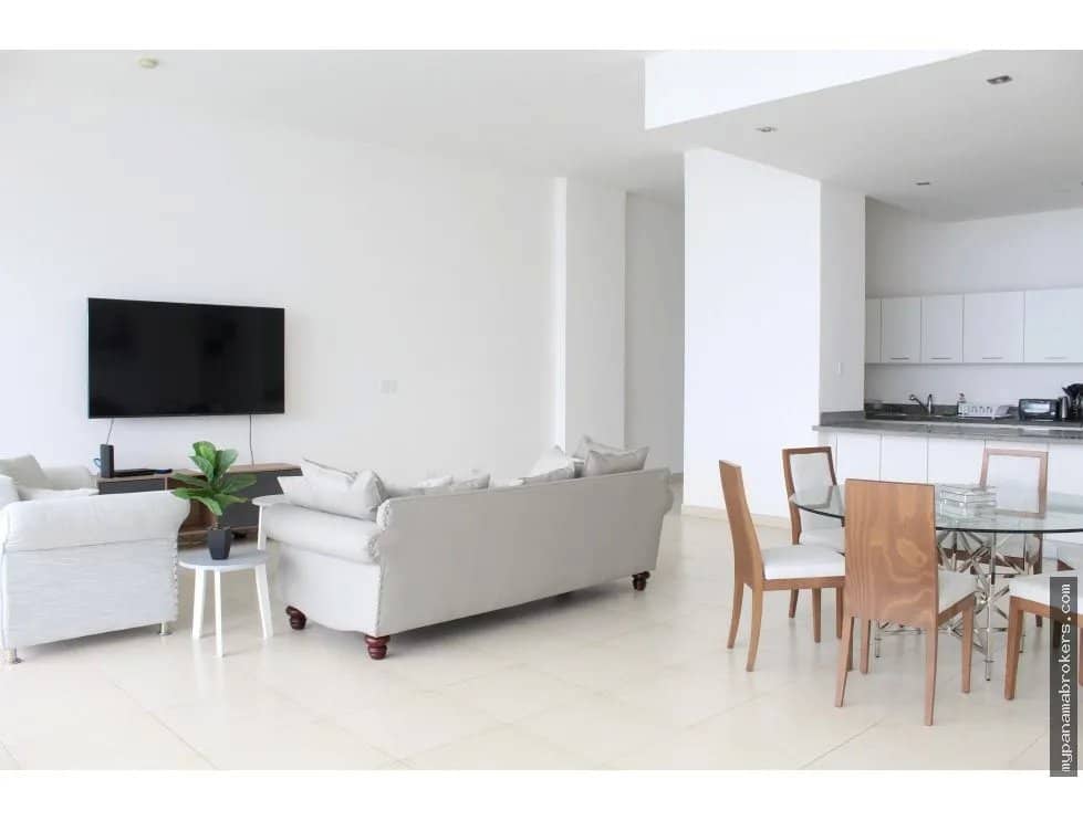 Alquiler de apartamento amoblado en P.H WATERS ON THE BAY, Panamá - foto 1