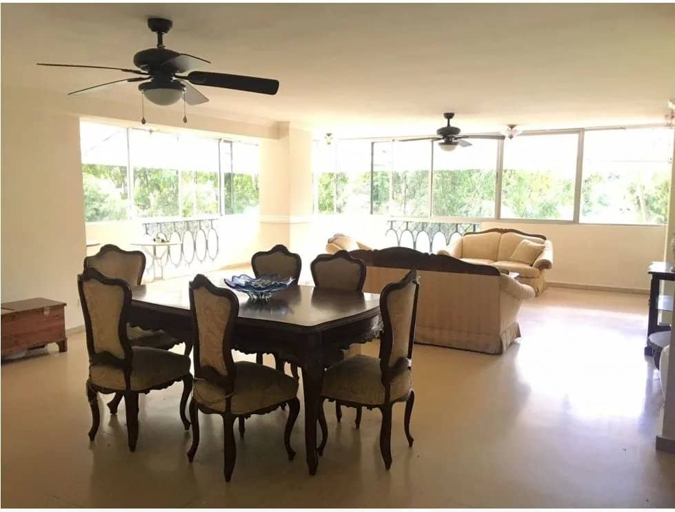 Venta de apartamento en PH Araguaney, El Carmen - foto 1