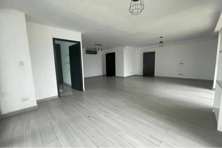 Apartamento en venta en Bella Vista, Panamá - foto 1