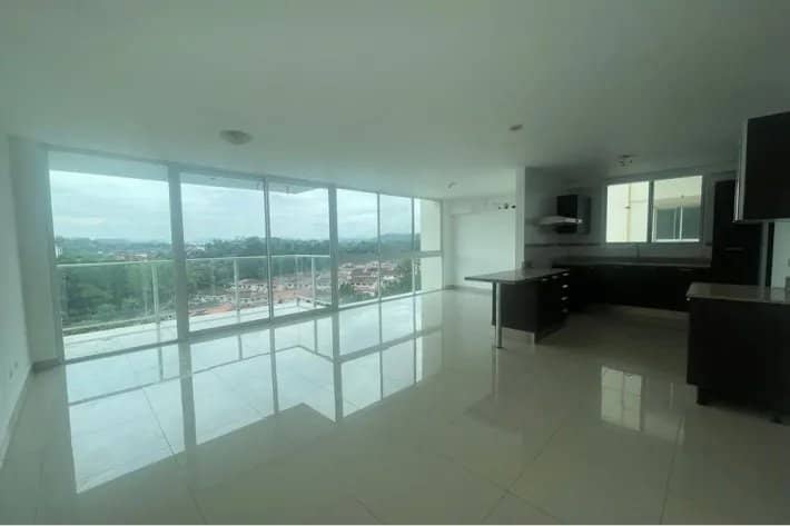 Venta de apartamento en Ancón, Panamá - foto 1