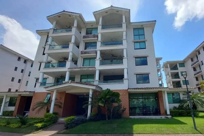 Venta de apartamento en PH Costamare, Panamá - foto 1