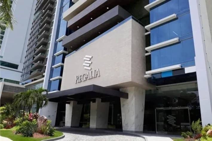 Venta de apartamento en PH Regalia, Costa del Este - foto 1