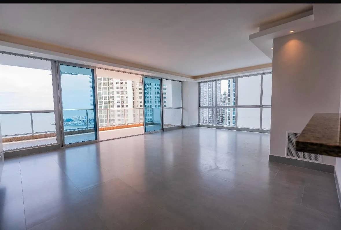 Venta de apartamento en Punta Pacifica, Panamá - foto 1