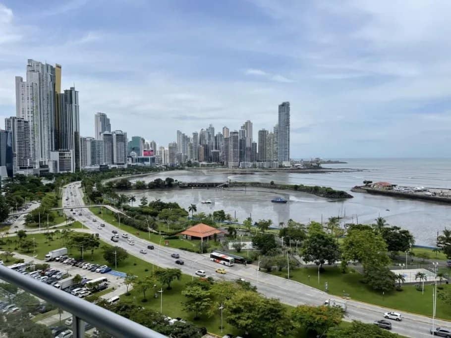 Apartamento en alquiler en Avenida Balboa - foto 1