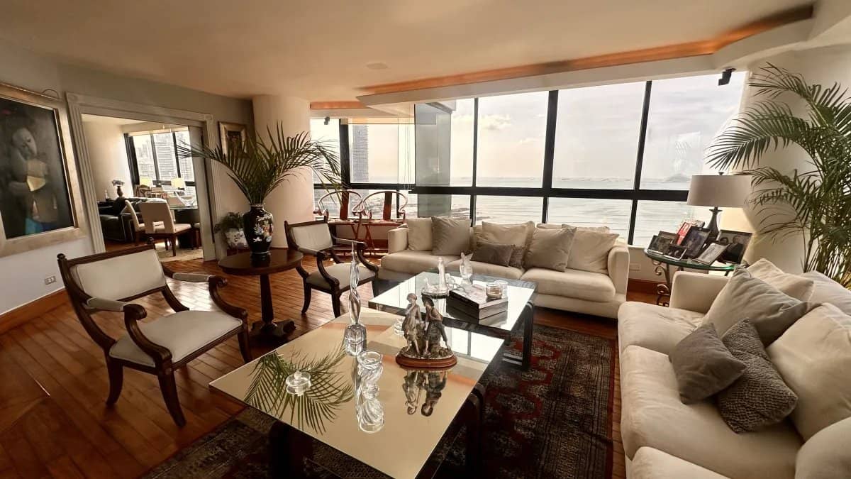 Se vende apartamento en Avenida Balboa, Panamá - foto 1