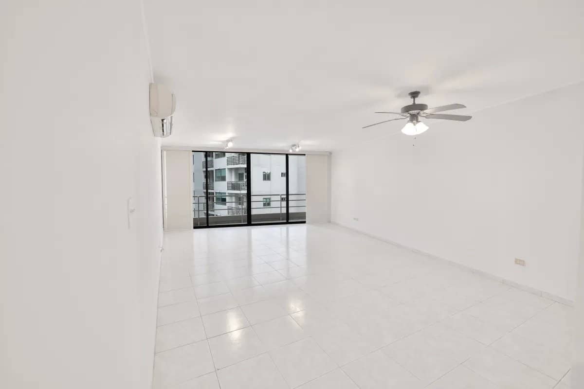 VENDO HERMOSO APARTAMENTO EN PH ROYAL PRINCESS - foto 1