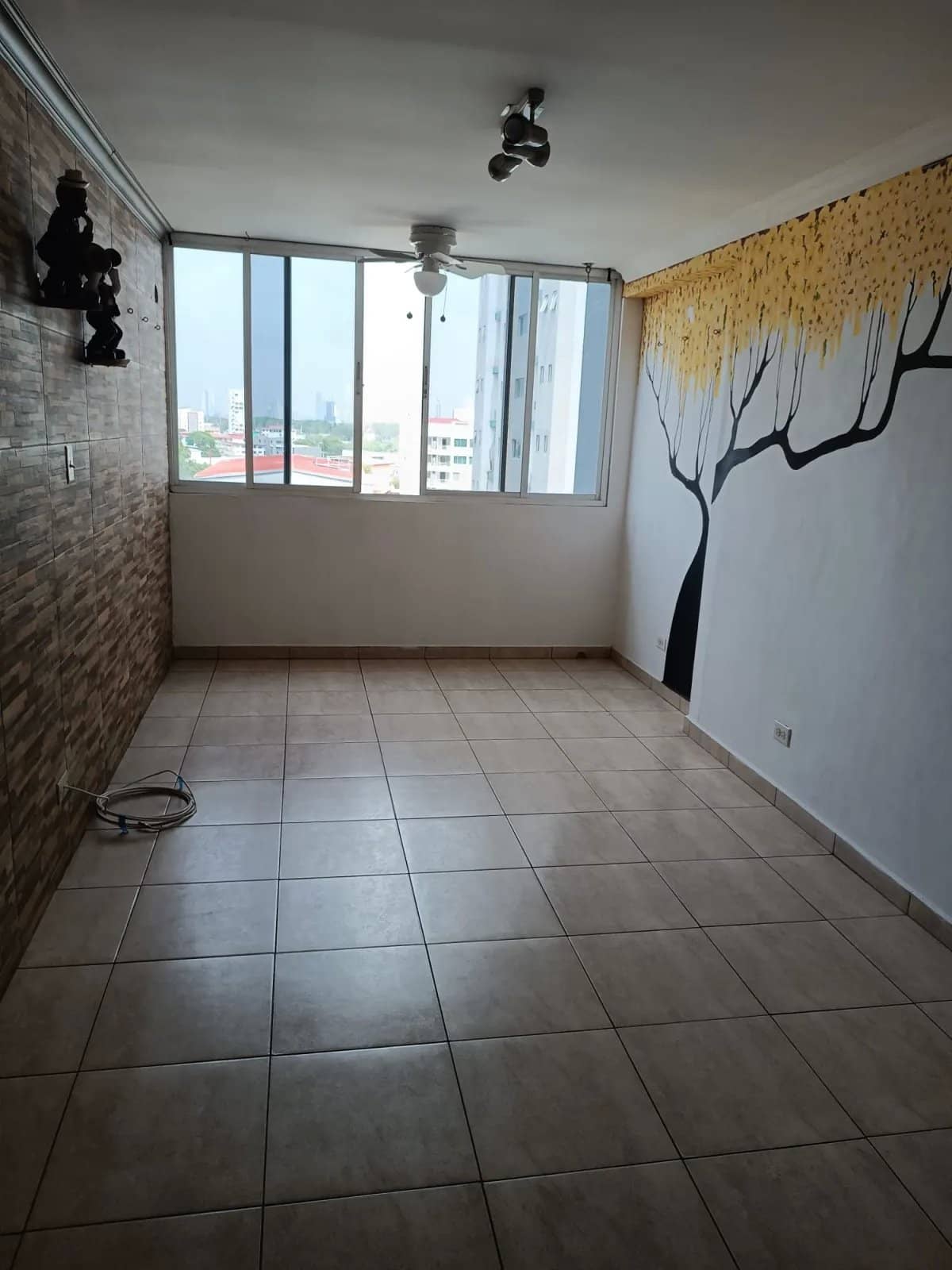 Se Alquila Precioso y Acogedor Apartamento en Parque Lefevre/Beautiful and Cozy Apartment for Rent in Parque Lefevre - foto 1