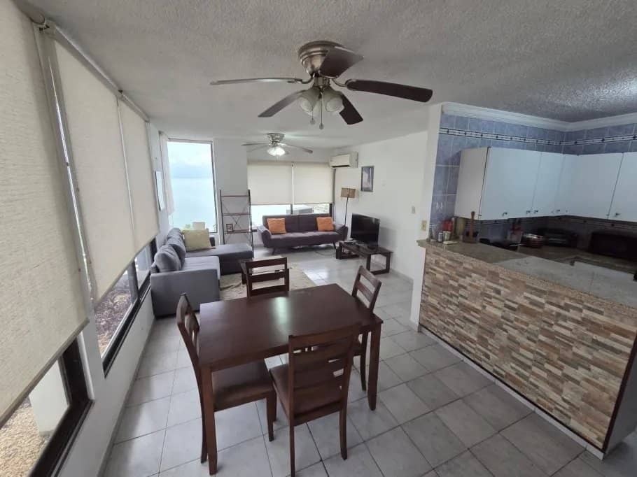 I rent a furnished apartment with a sea view - photo 1