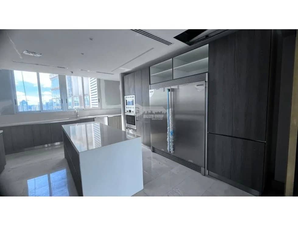 SE VENDE APARTAMENTO EN PH PANORAMA 192 M2 CON BALCON - foto 1