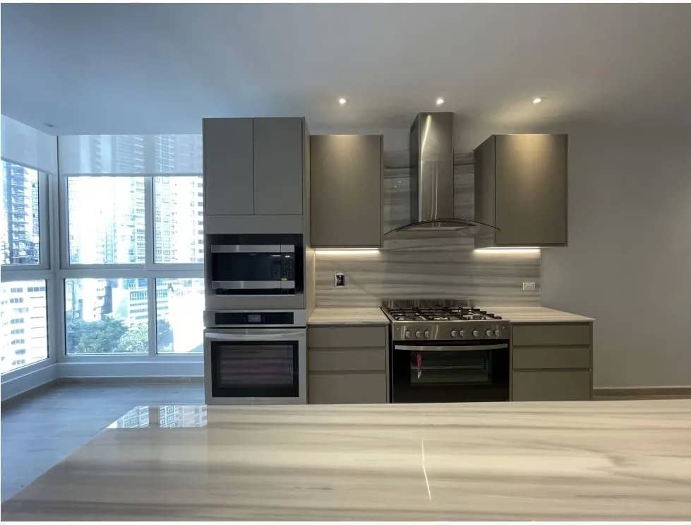 SE ALQUILA APARTAMENTO EN PUNTA PAITILLA PH THE TOWERS 329 M2 - foto 1