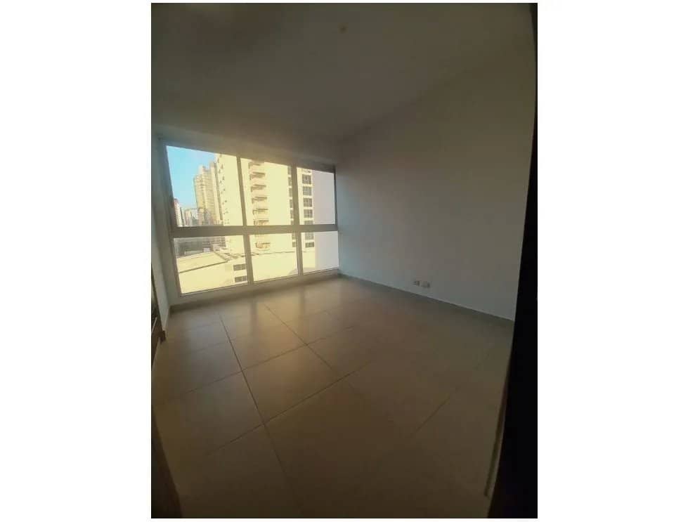 Venta de apartamento en Avenida Balboa - foto 1