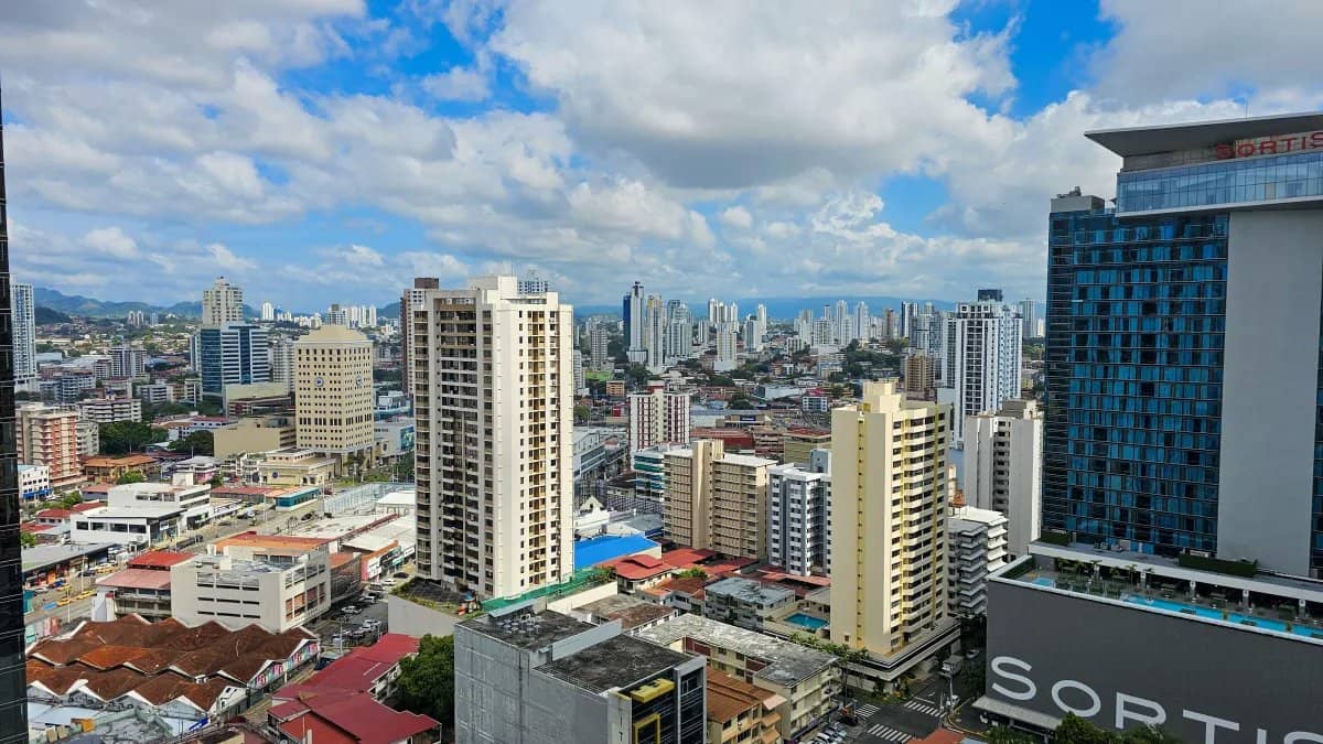 Apartamento 3 Recámaras, Piso Alto Obarrio con Acabados Modernos - foto 1
