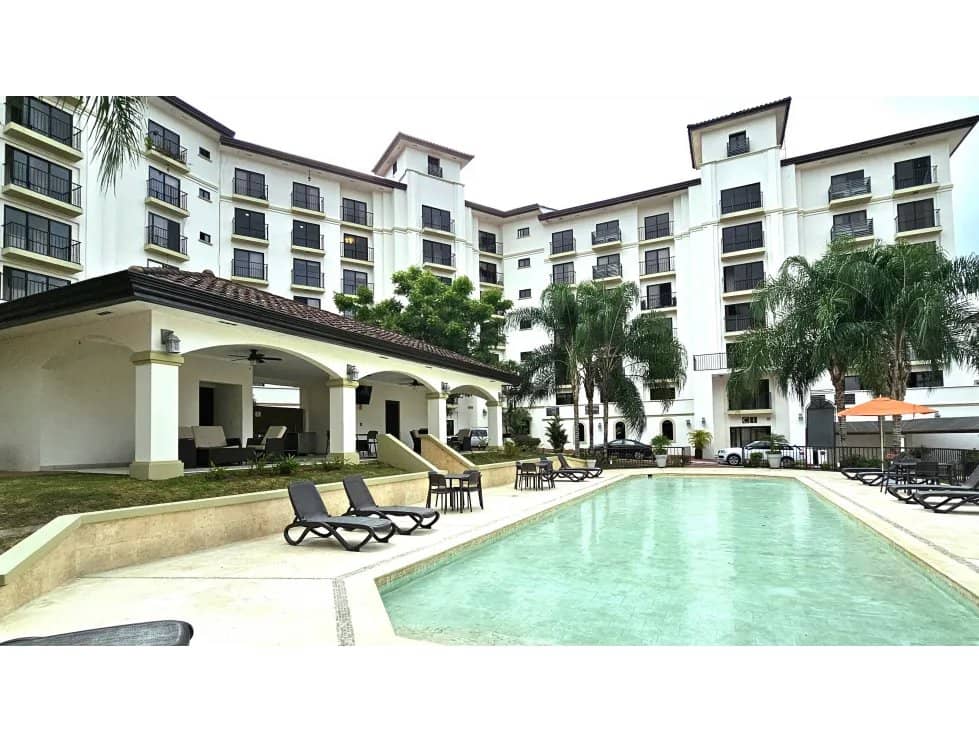 Se Alquila apartamento en PH Embassy Village, Clayton - foto 1