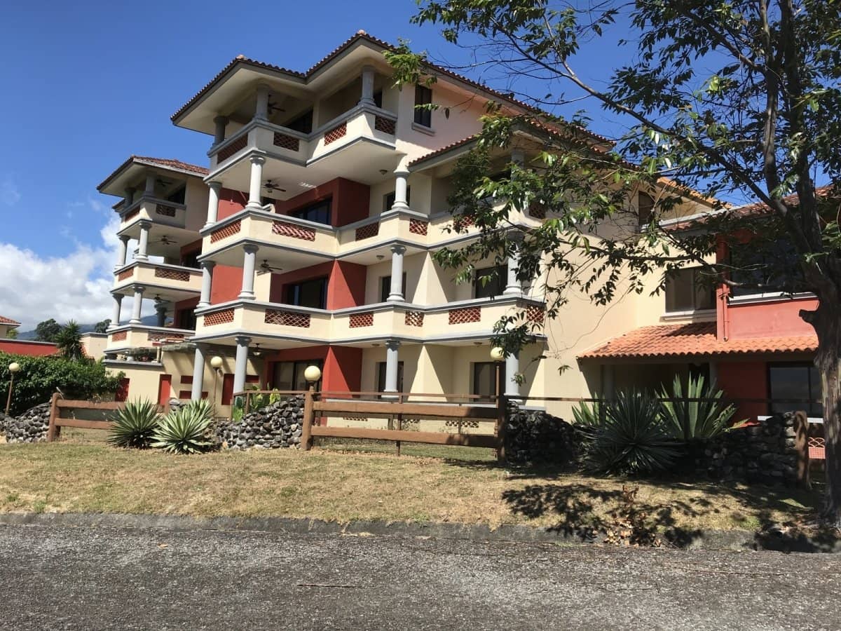Cómodo apartamento en planta baja en Boquete Country Club - foto 1