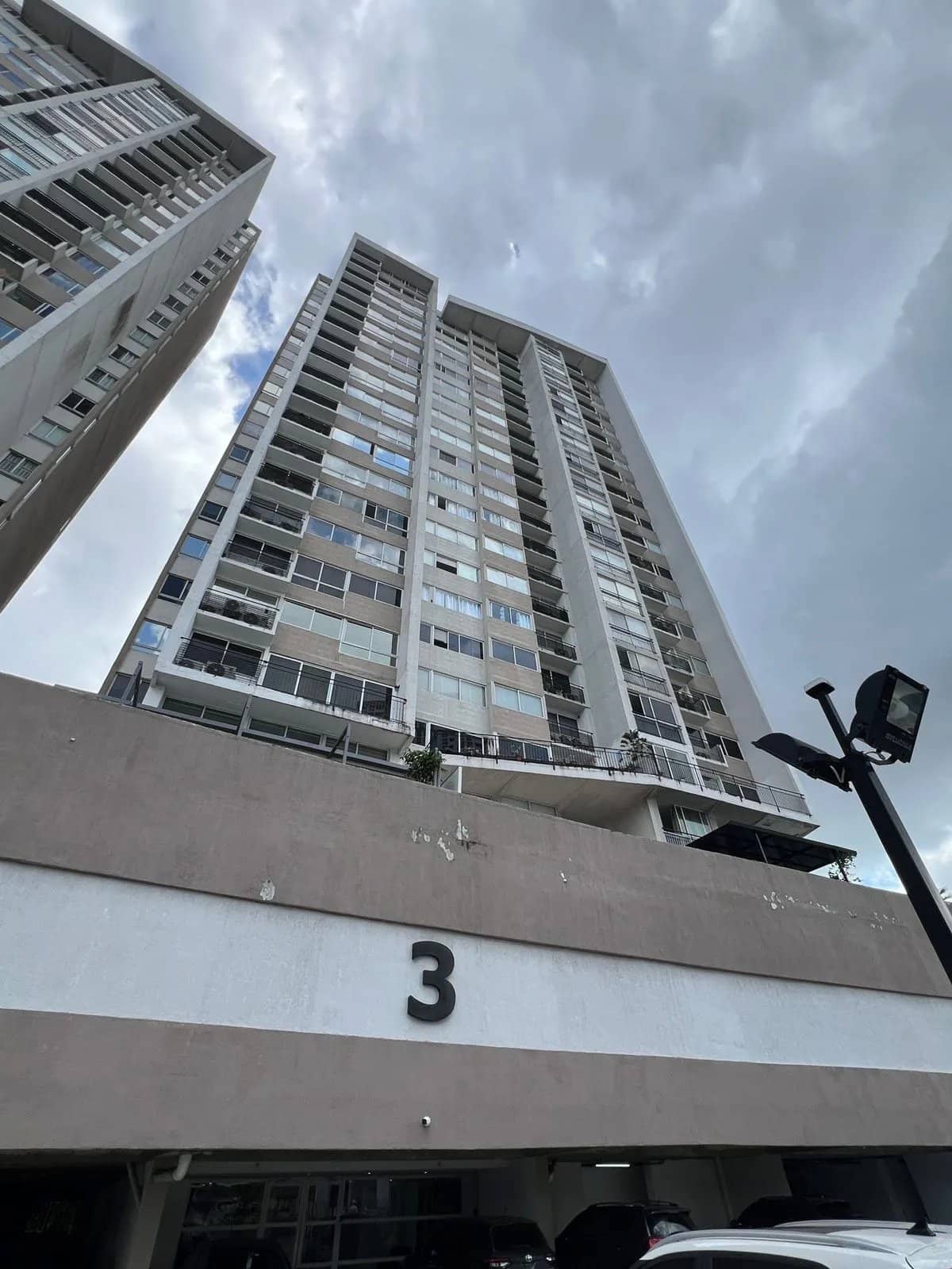 ALQUILER DE APARTAMENTO EN TORRES DE AVIÑÓN | VÍA RICARDO J. ALFARO - foto 1