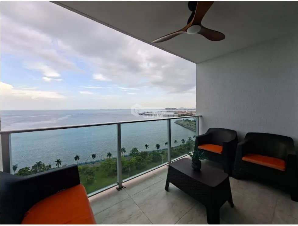 SE VENDE APARTAMNETO AVE. BALBOA H2O ON THE OCEAN 96M VISTA AL MAR - foto 1