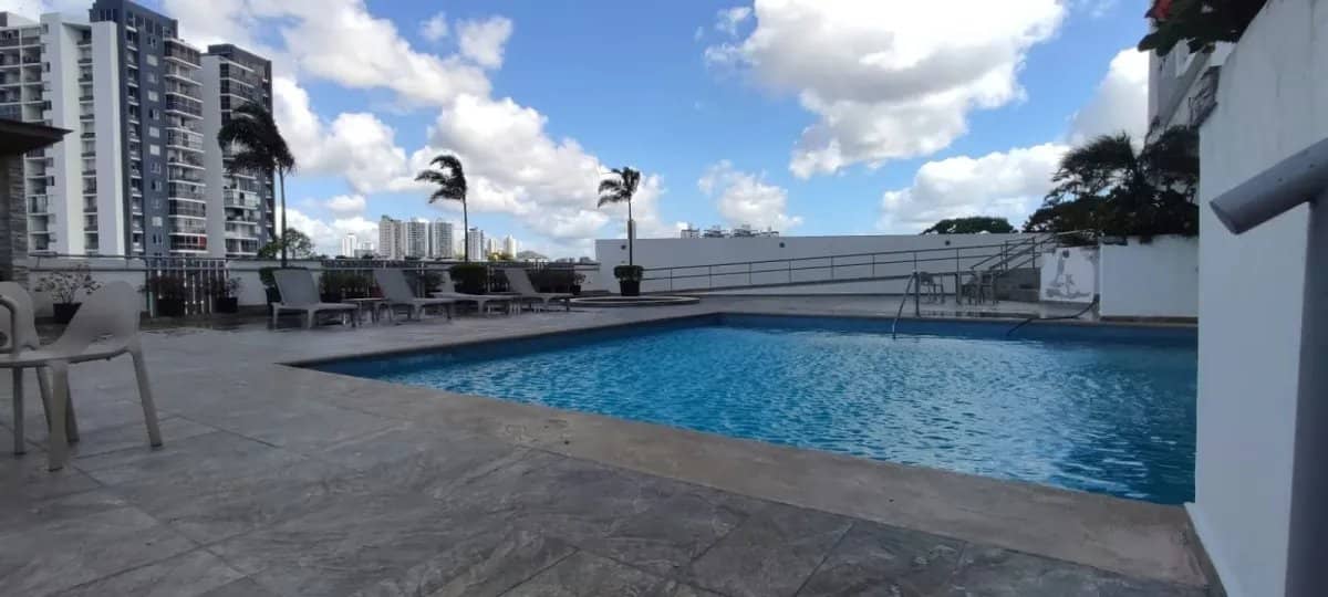 Amplio Apartamento con Terraza en PH Metro View - Hato Pintado - foto 1