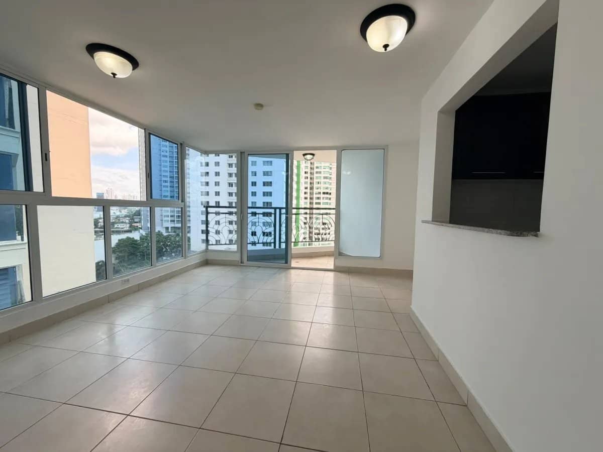 Venta de apartamento en PH Belview Towers, Edison Park - photo 1